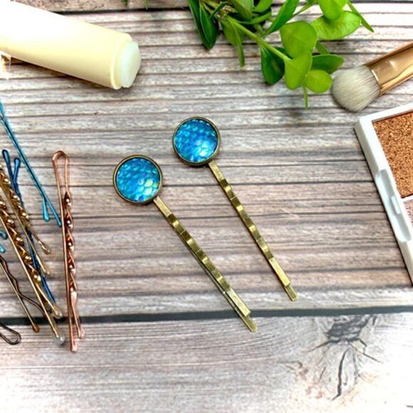 Teal Mermaid Bobby Pin Set - Picture 1 of 1